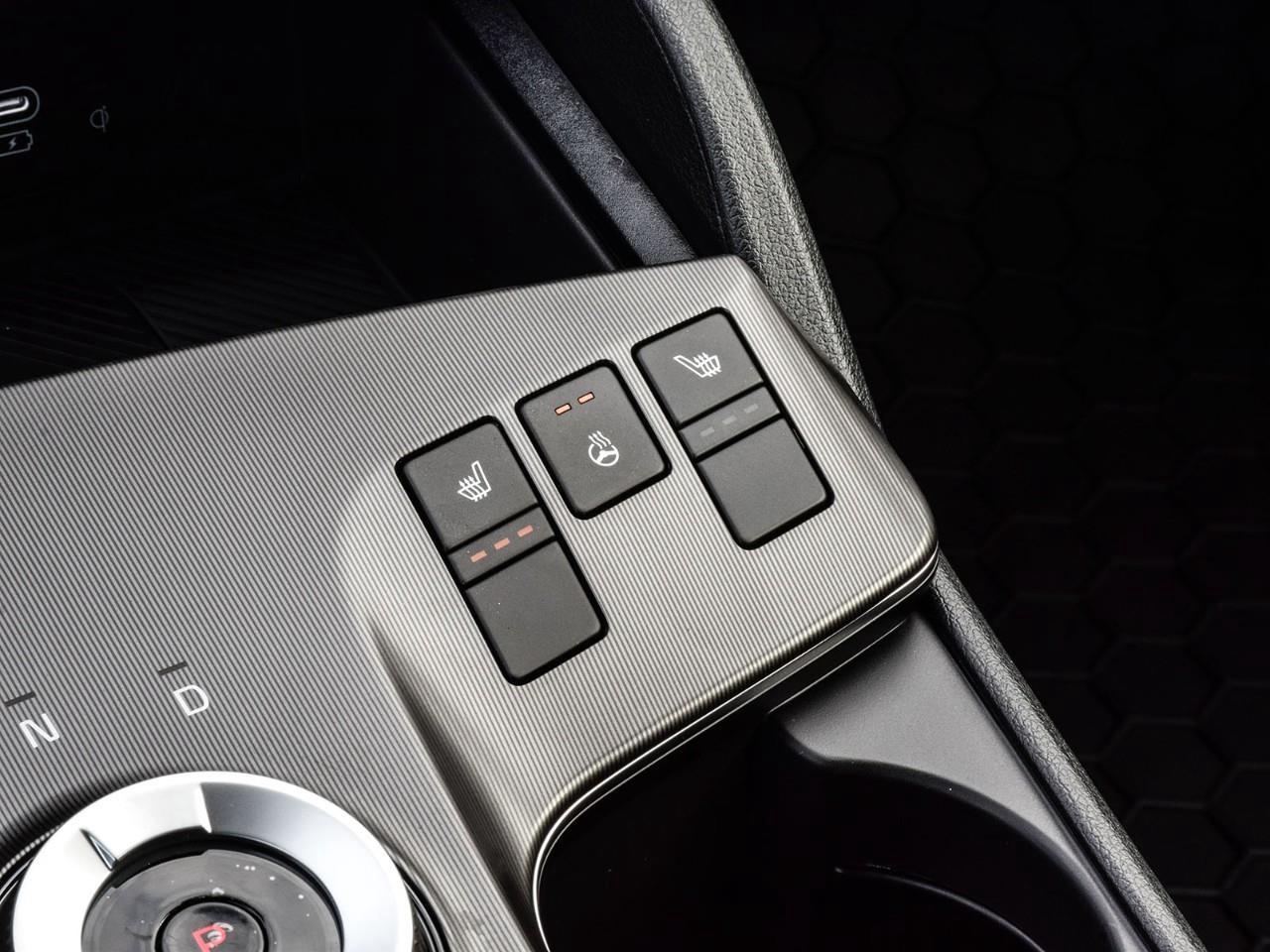 2026 Kia Sportage Plug-In Hybrid 2026 Kia Sportage – Plug-In Hybrid EX Photo