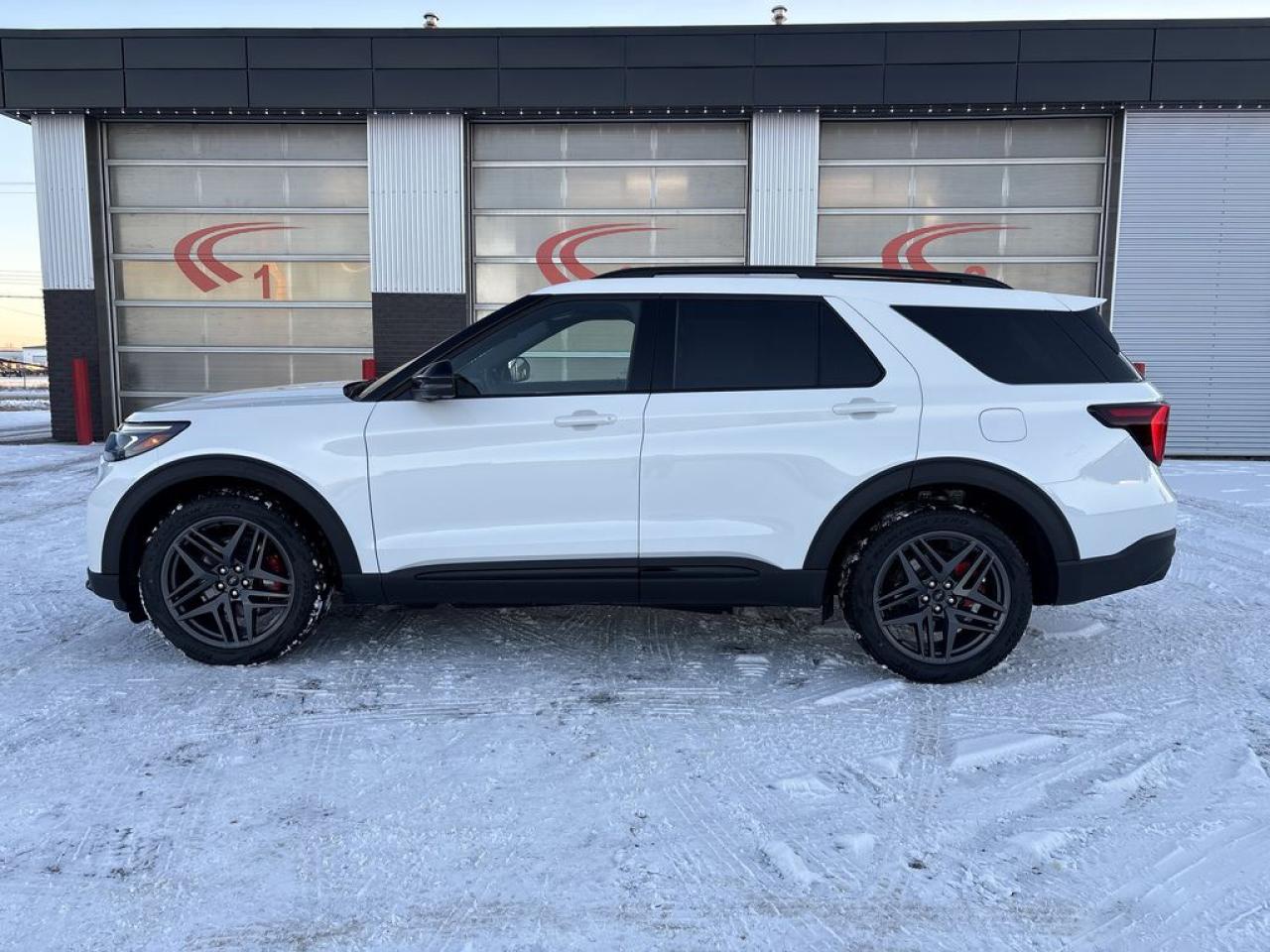 2026 Ford Explorer ST 400A Photo3