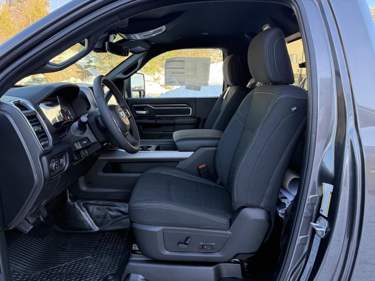 2026 RAM 3500 Big Horn 4x4 Photo