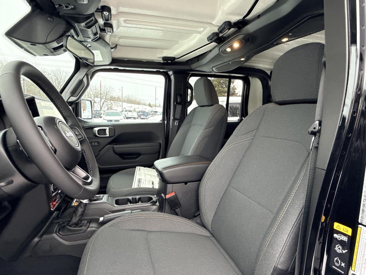 2026 Jeep Gladiator Willys 4x4 Photo