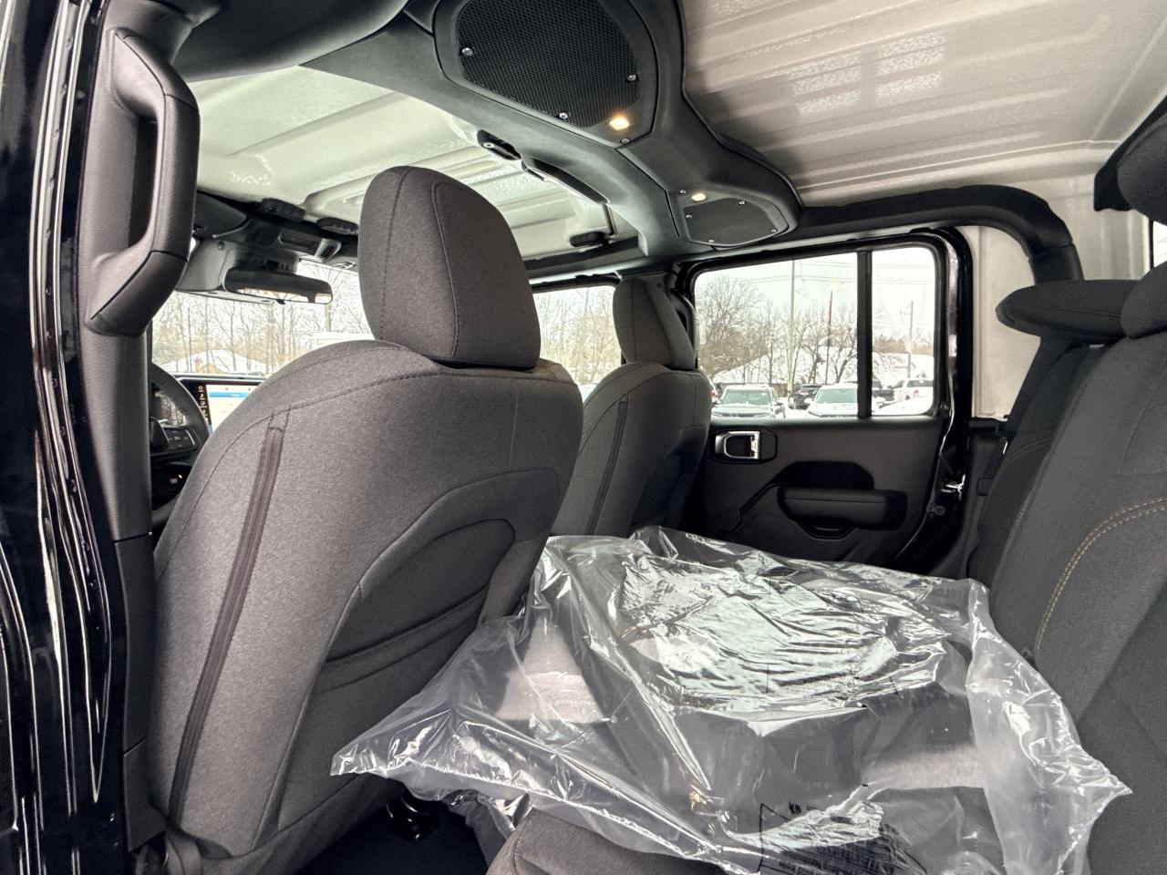 2026 Jeep Gladiator Willys 4x4 Photo