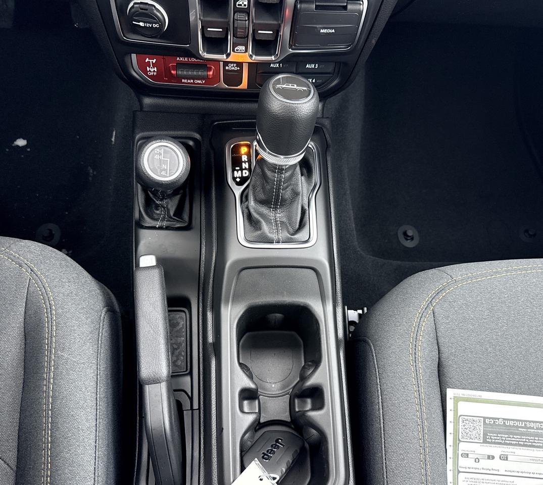 2026 Jeep Gladiator Willys 4x4 Photo