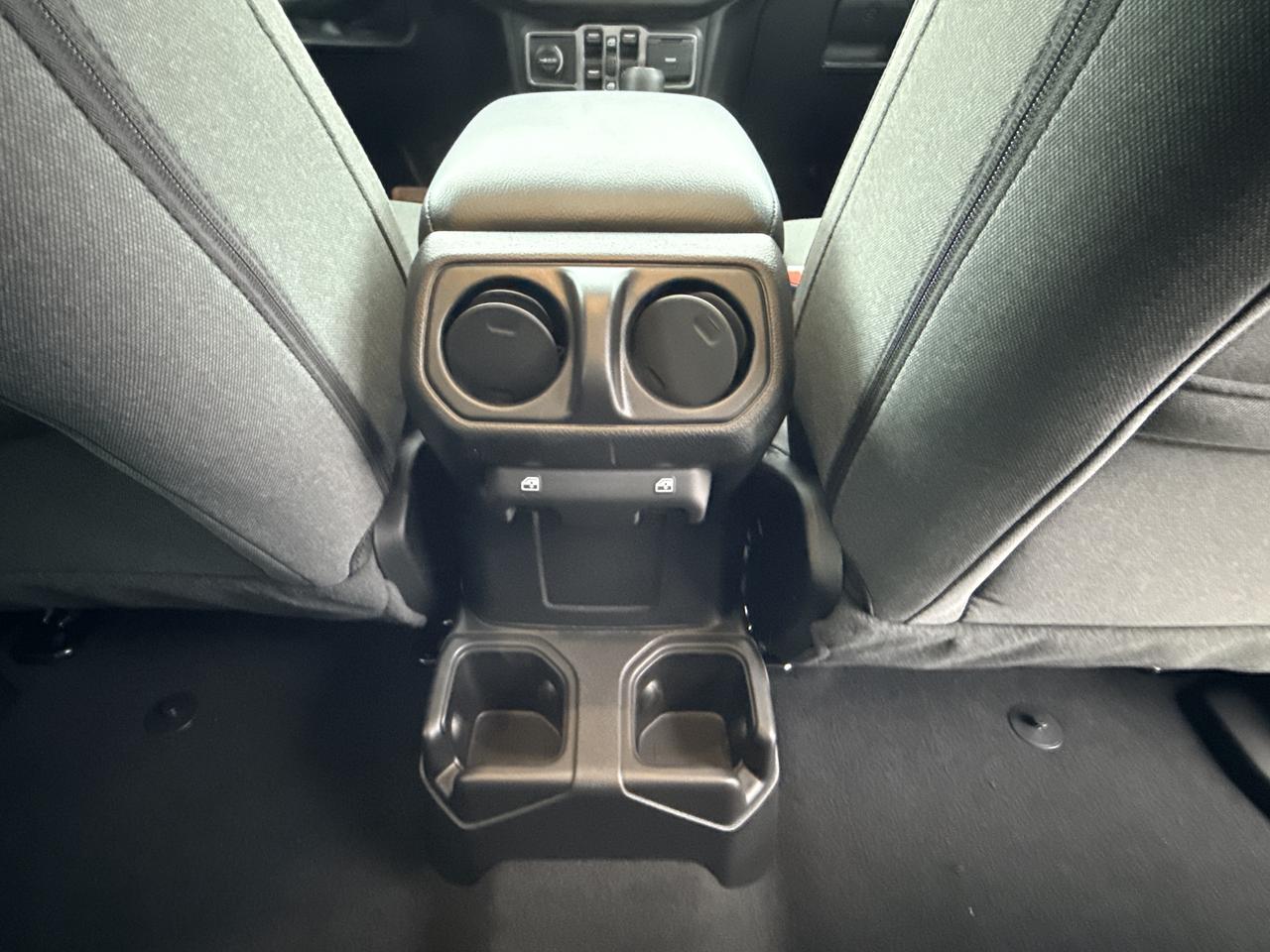 2026 Jeep Gladiator Willys 4x4 Photo