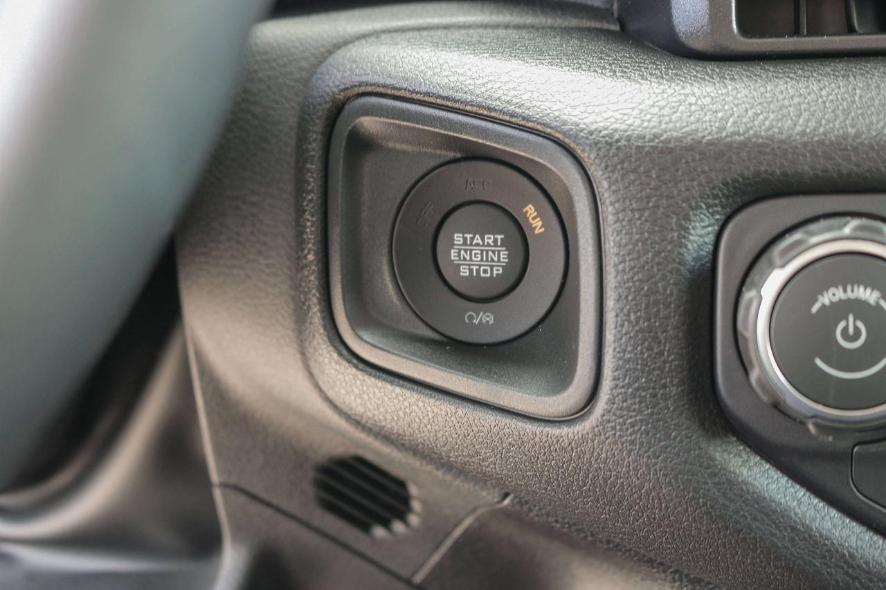 2026 Jeep Gladiator Willys 4x4 Photo