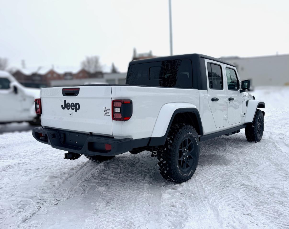 2026 Jeep Gladiator Willys 4x4 Photo