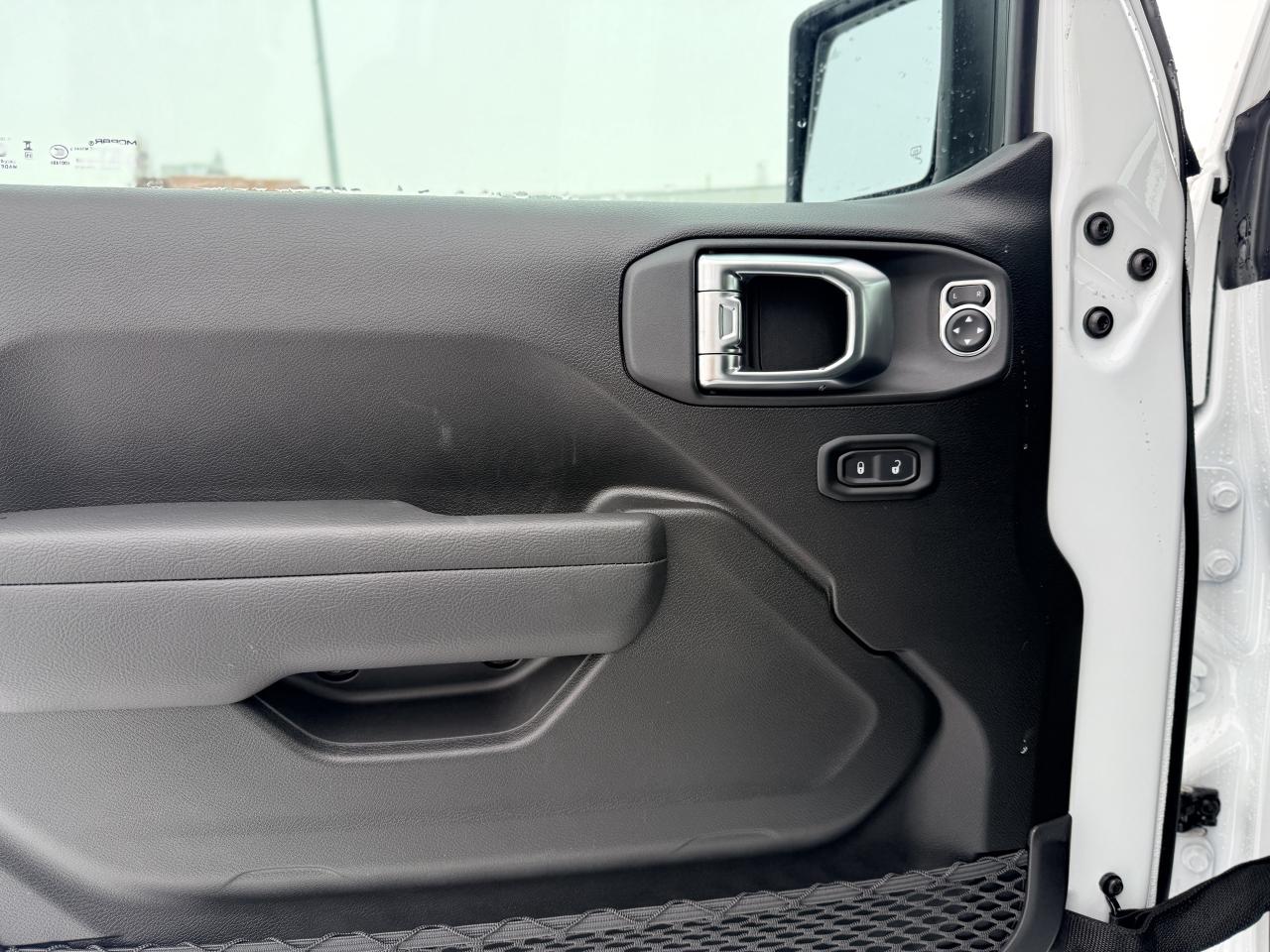 2026 Jeep Gladiator Willys 4x4 Photo