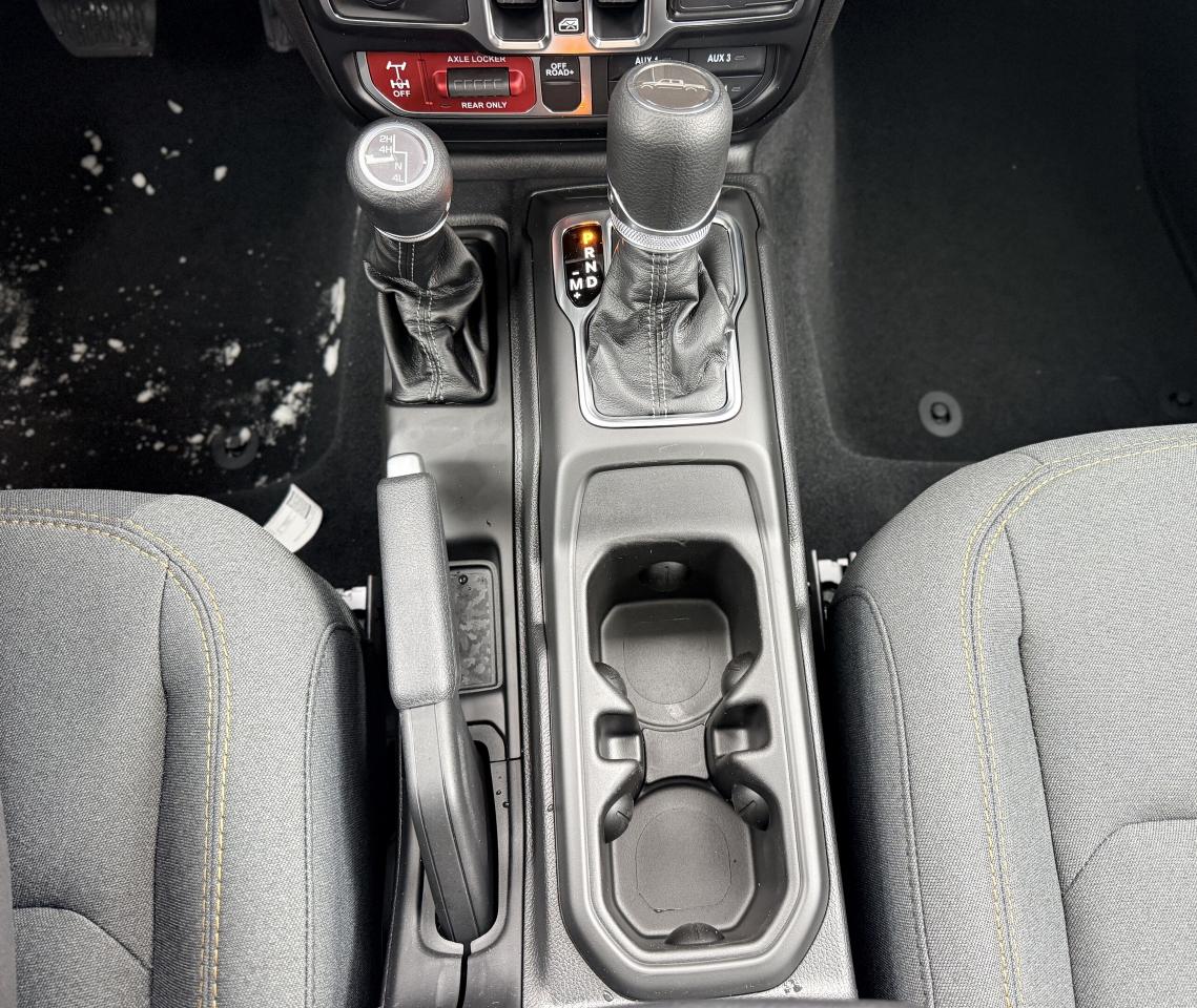 2026 Jeep Gladiator Willys 4x4 Photo