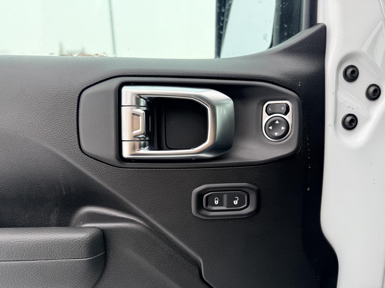 2026 Jeep Gladiator Willys 4x4 Photo