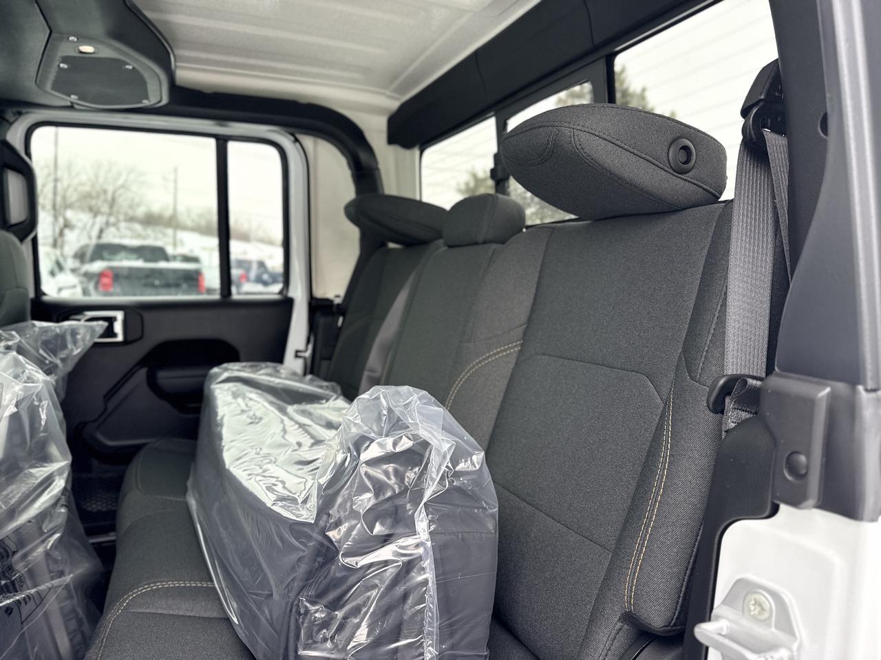 2026 Jeep Gladiator Willys 4x4 Photo