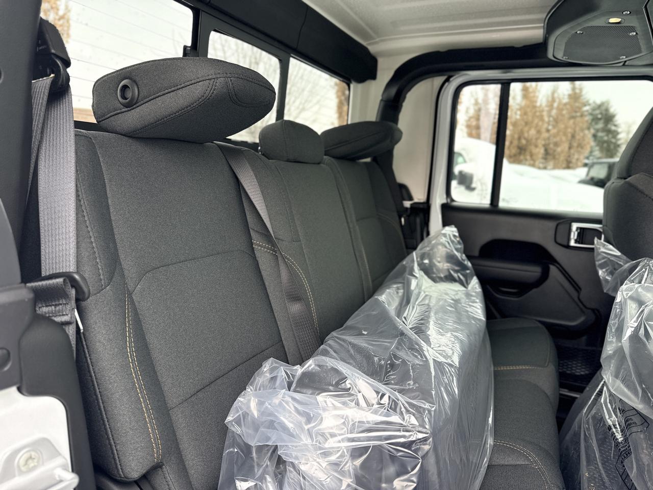 2026 Jeep Gladiator Willys 4x4 Photo