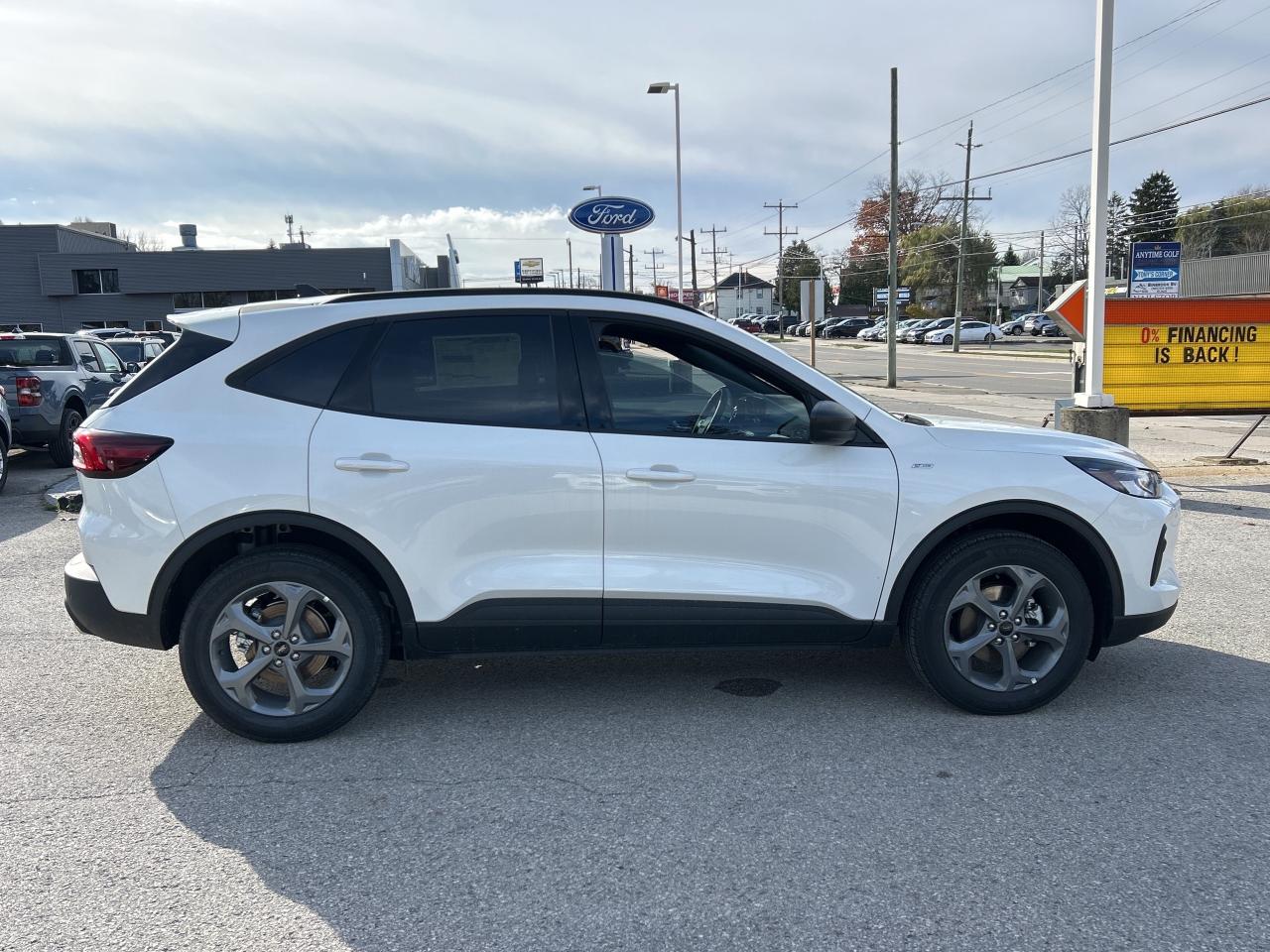 2025 Ford Escape ST-Line  - Tech Package Photo3