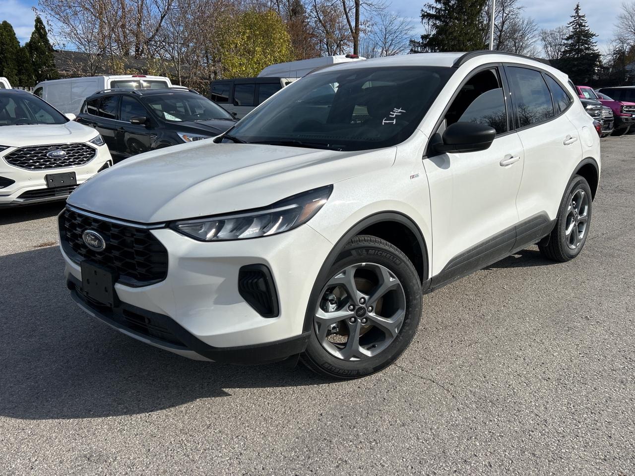 2025 Ford Escape ST-Line  - Tech Package Photo0