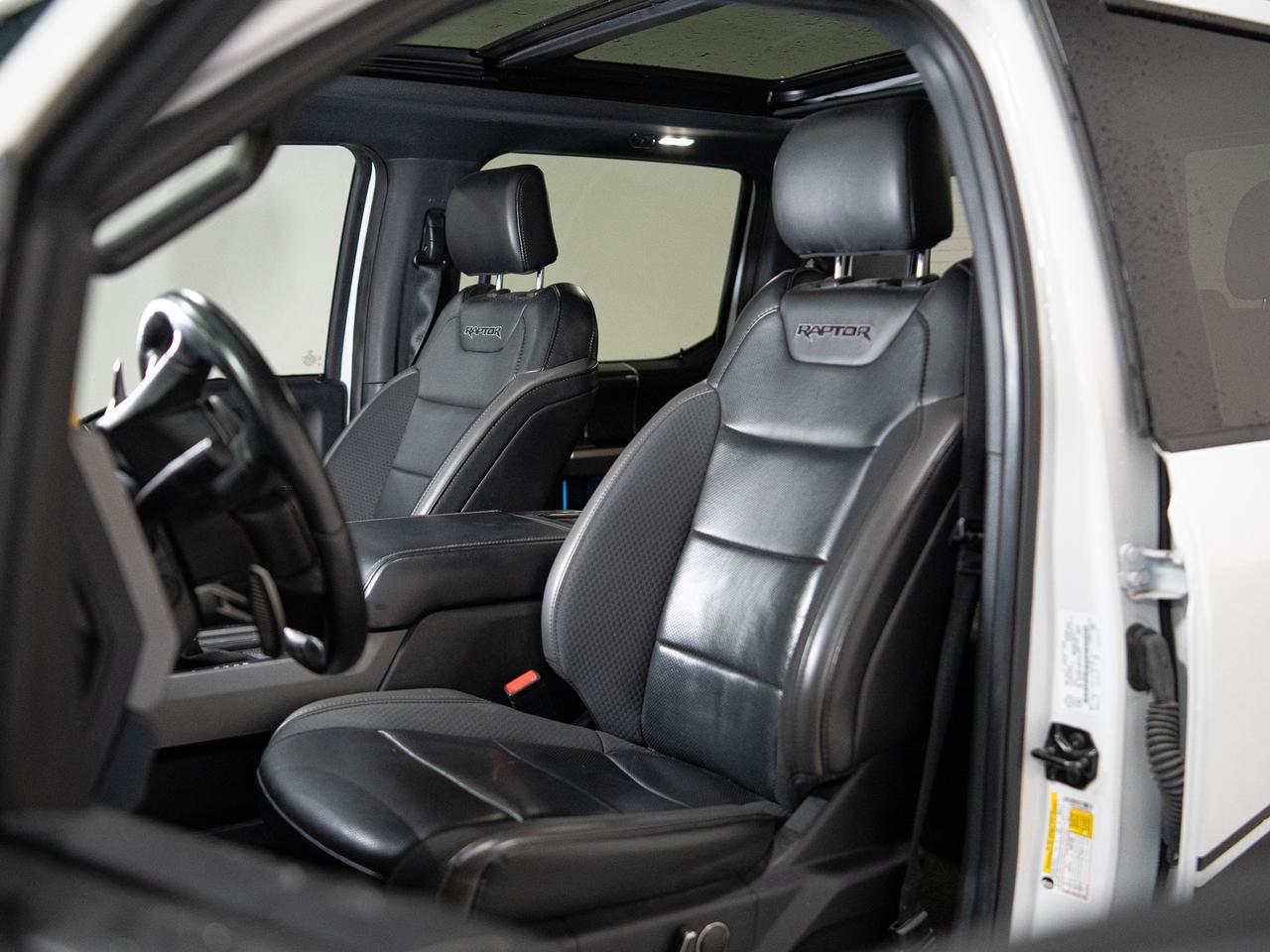 2019 Ford F-150 RAPTOR | SUPERCREW | TECHNOLOGY PKG | 802A PKG Photo