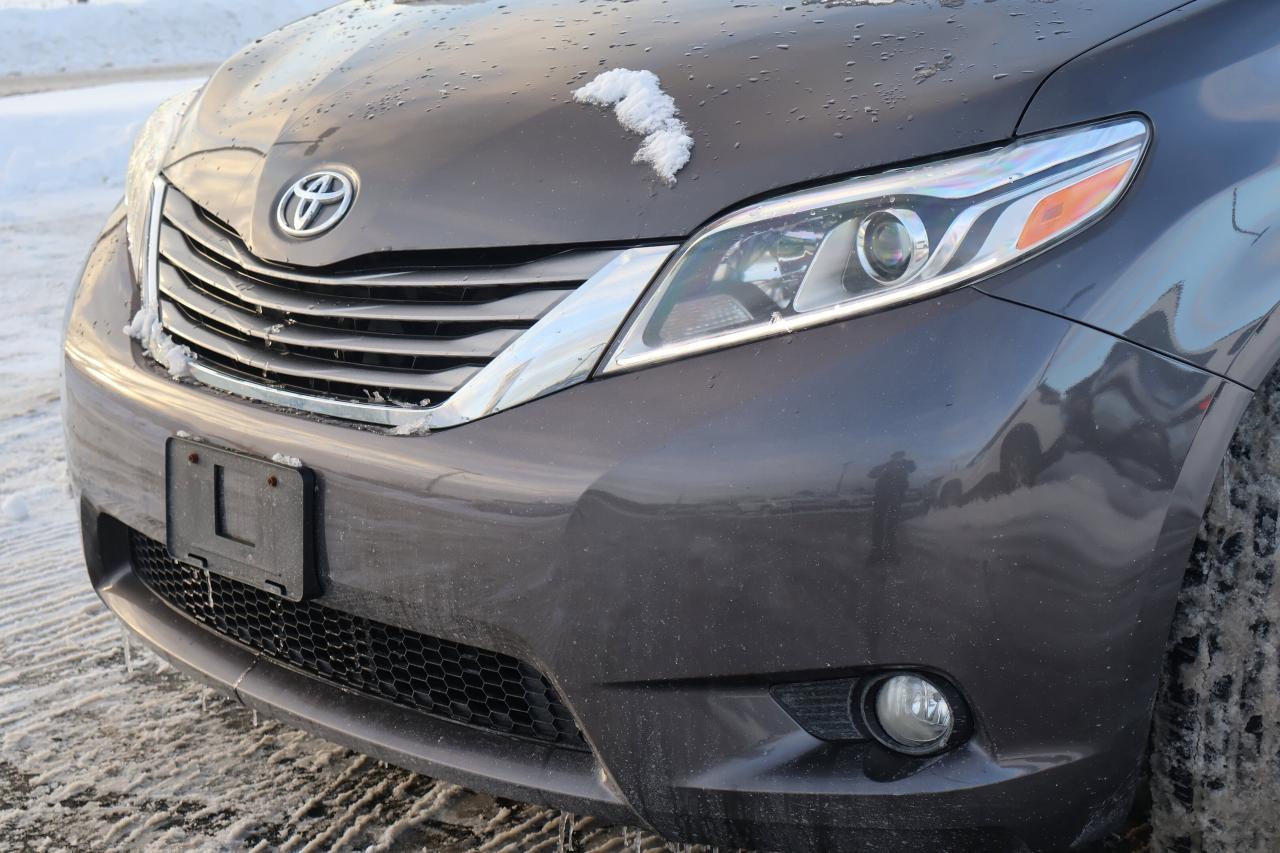 2017 Toyota Sienna XLE | | Moonroof | Photo