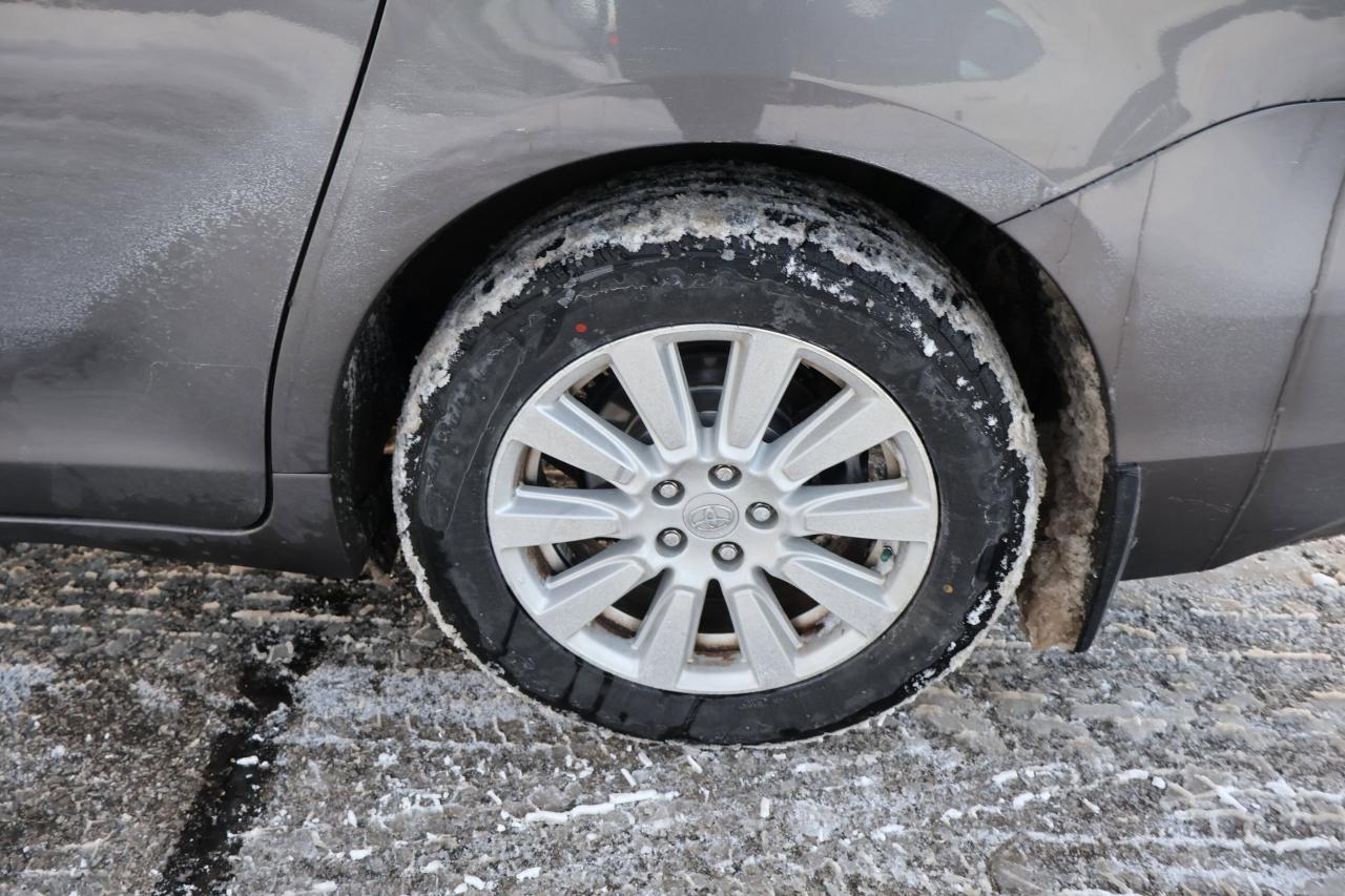 2017 Toyota Sienna XLE | | Moonroof | Photo