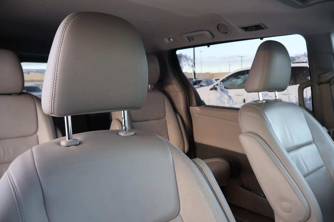 2017 Toyota Sienna XLE | | Moonroof | Photo