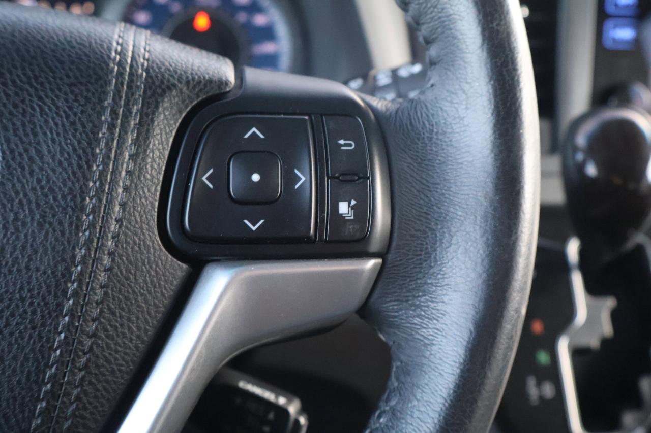 2017 Toyota Sienna XLE | | Moonroof | Photo