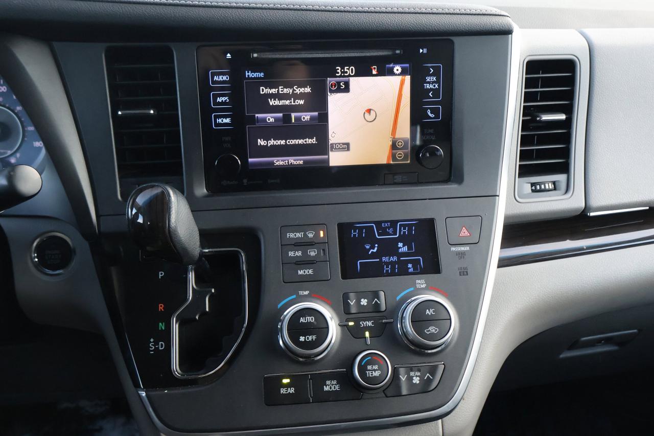 2017 Toyota Sienna XLE | | Moonroof | Photo