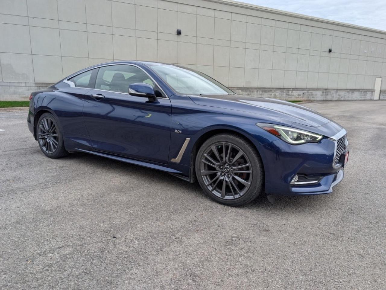 2017 Infiniti Q60 3.0t  **3.0L V6 - SUNROOF** Photo