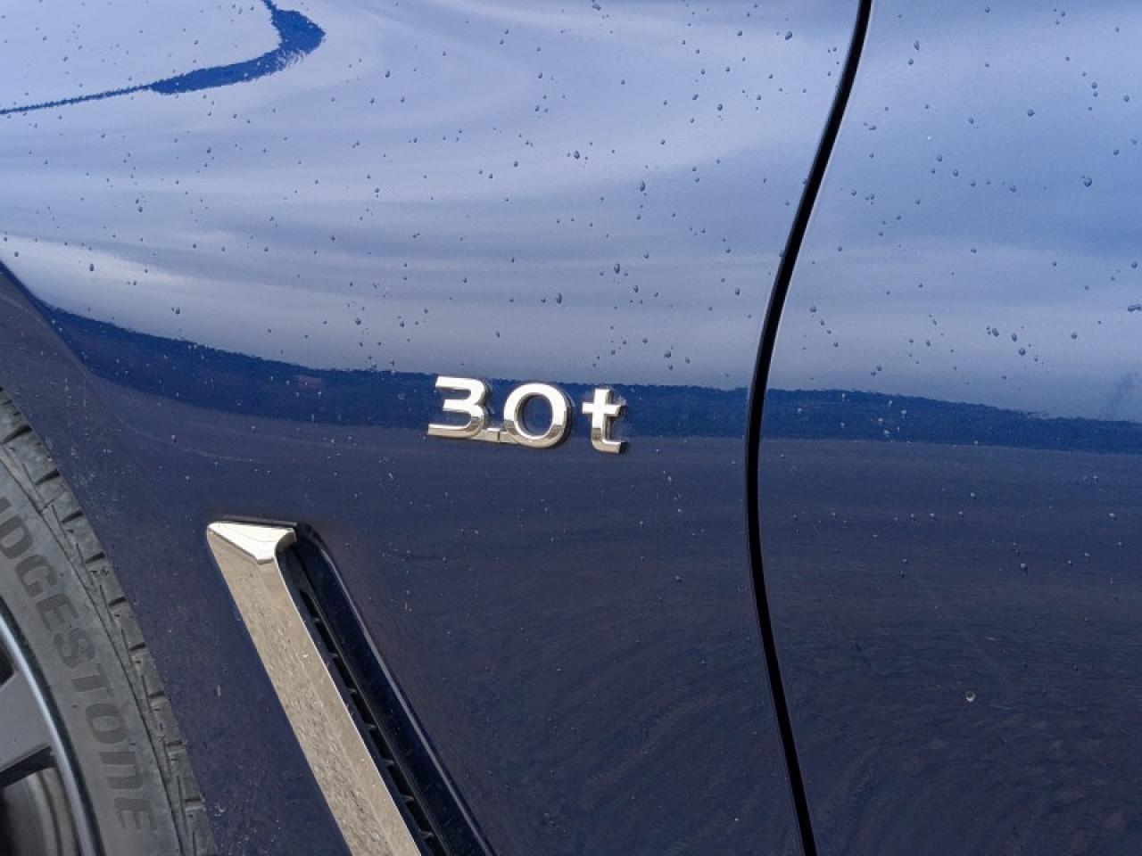 2017 Infiniti Q60 3.0t  **3.0L V6 - SUNROOF** Photo