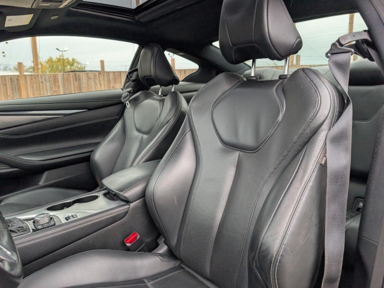 2017 Infiniti Q60 3.0t  **3.0L V6 - SUNROOF** Photo
