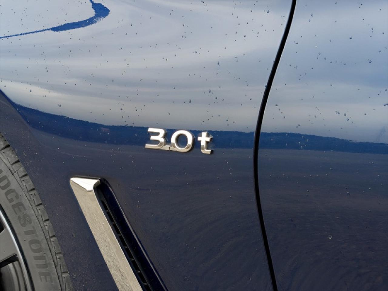 2017 Infiniti Q60 3.0t  **3.0L V6 - SUNROOF** Photo