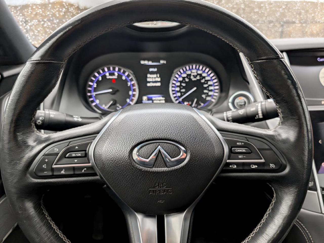 2017 Infiniti Q60 3.0t  **3.0L V6 - SUNROOF** Photo