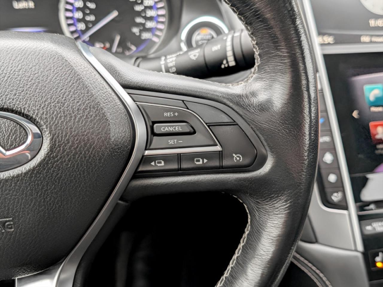 2017 Infiniti Q60 3.0t  **3.0L V6 - SUNROOF** Photo