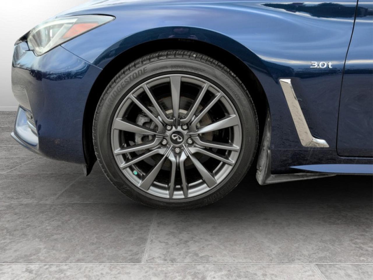 2017 Infiniti Q60 3.0t  **3.0L V6 - SUNROOF** Photo