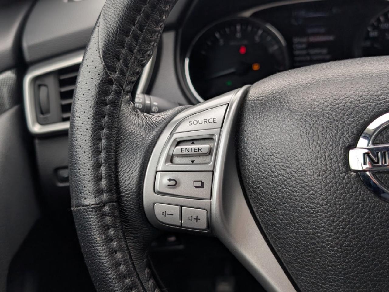 2016 Nissan Rogue SL  **360 CAMERA - PWR GATE** Photo