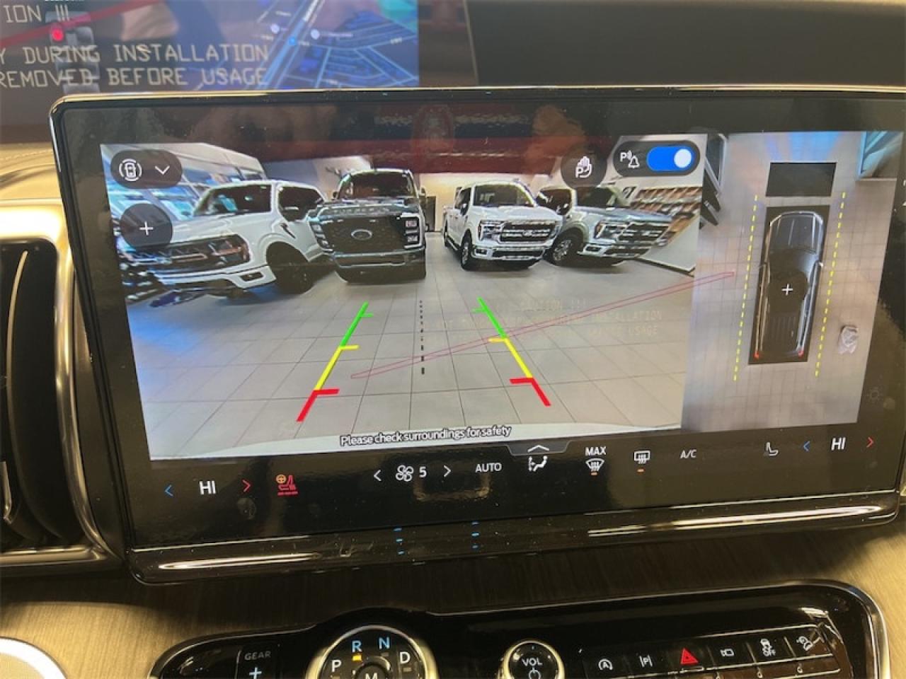 2025 Ford Expedition Platinum Photo5