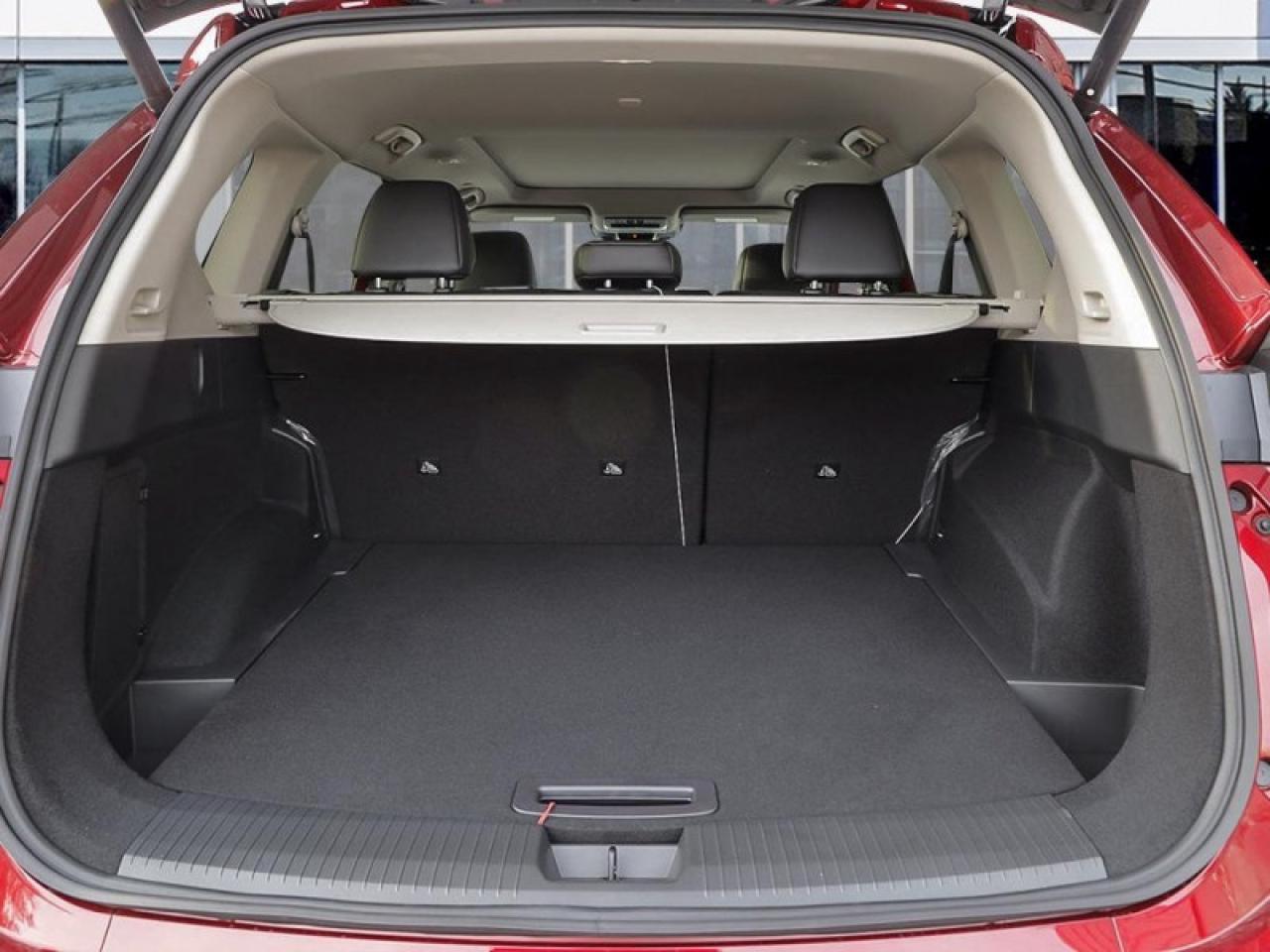 2025 Nissan Rogue SV Moonroof  - Moonroof -  Power Liftgate Photo