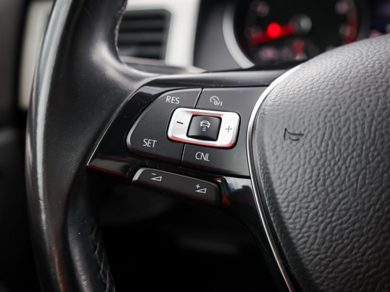 2018 Volkswagen Atlas Comfortline 3.6 FSI  - Aluminum Wheels - $210 B/W Photo