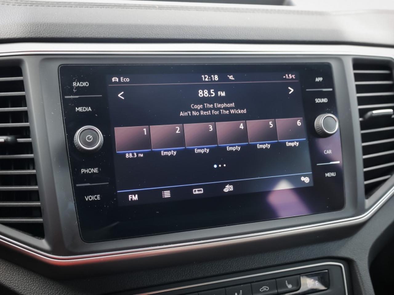 2018 Volkswagen Atlas Comfortline 3.6 FSI  - Aluminum Wheels - $210 B/W Photo