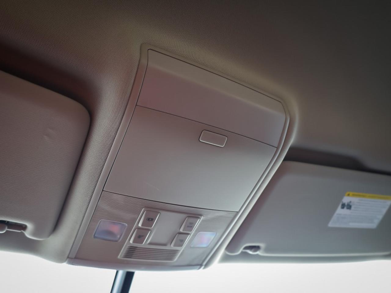 2018 Volkswagen Atlas Comfortline 3.6 FSI  - Aluminum Wheels - $210 B/W Photo