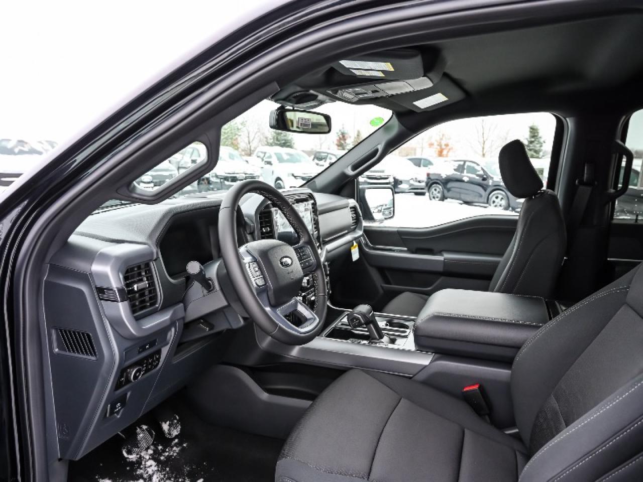 2025 Ford F-150 XLT Photo