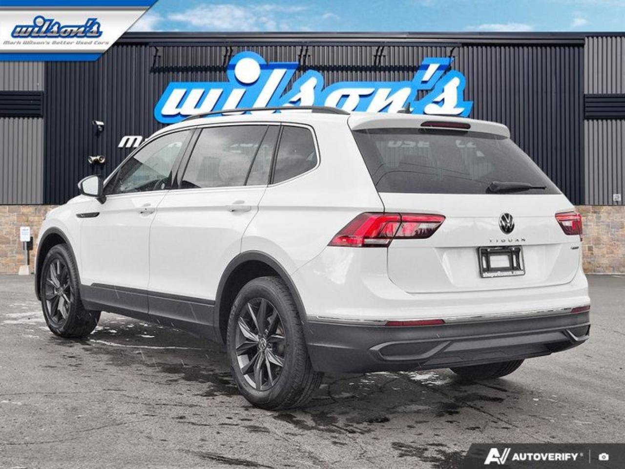 2024 Volkswagen Tiguan Comfortline AWD | Panoramic Sunroof | Leather | Heated Seats | CarPlay + Android | Rear Cam & More ! Photo