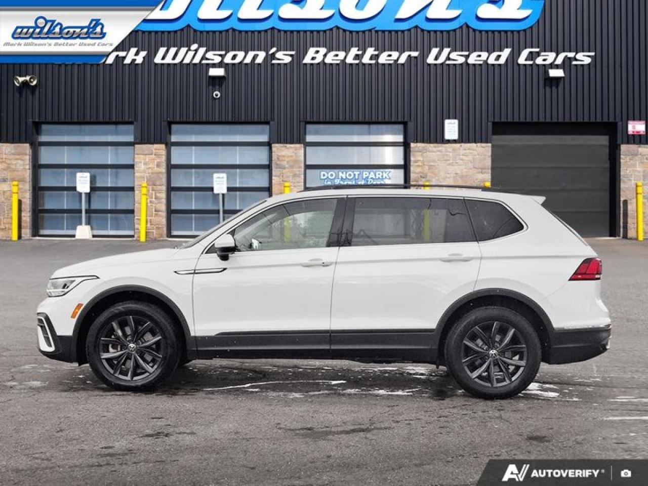 2024 Volkswagen Tiguan Comfortline AWD | Panoramic Sunroof | Leather | Heated Seats | CarPlay + Android | Rear Cam & More ! Photo