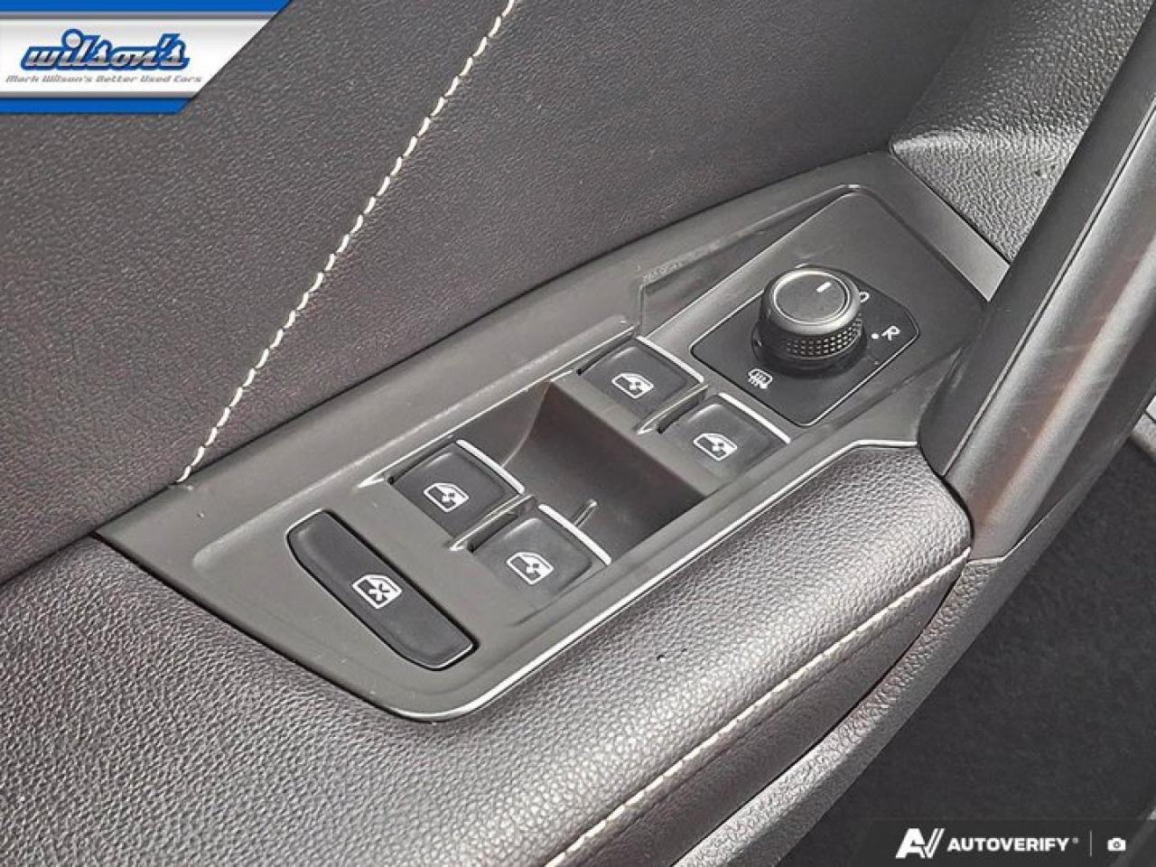 2024 Volkswagen Tiguan Comfortline AWD | Panoramic Sunroof | Leather | Heated Seats | CarPlay + Android | Rear Cam & More ! Photo