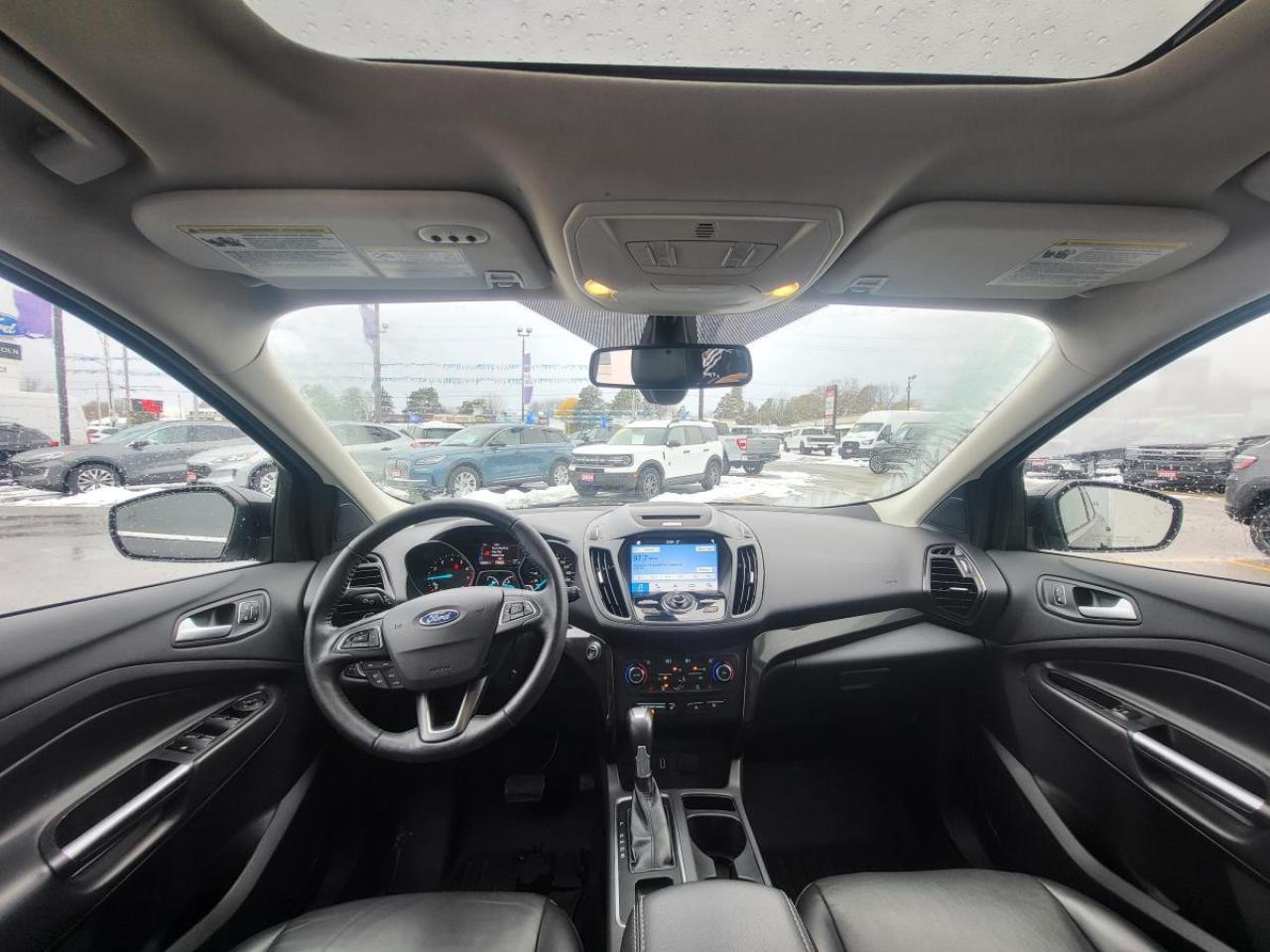 2017 Ford Escape 4WD 4DR TITANIUM Photo4