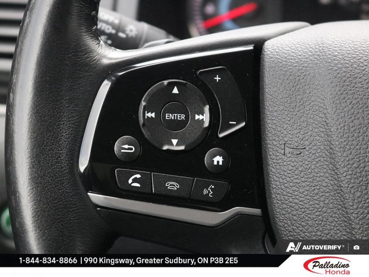 2022 Honda Pilot Touring 7-Passenger Photo