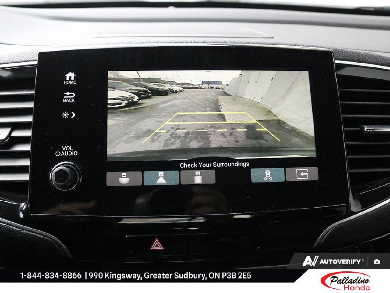 2022 Honda Pilot Touring 7-Passenger Photo