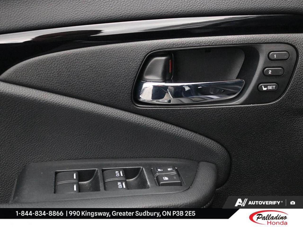 2022 Honda Pilot Touring 7-Passenger Photo