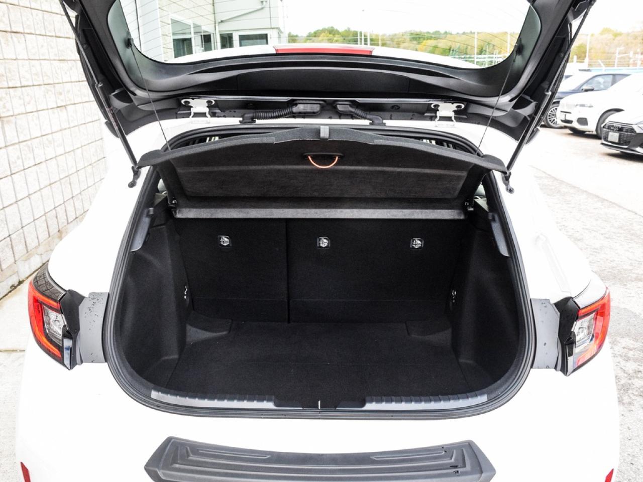 2024 Toyota Corolla Hatchback Photo