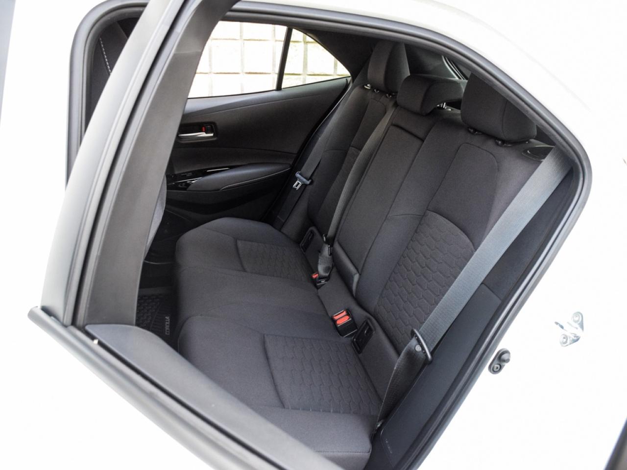 2024 Toyota Corolla Hatchback Photo