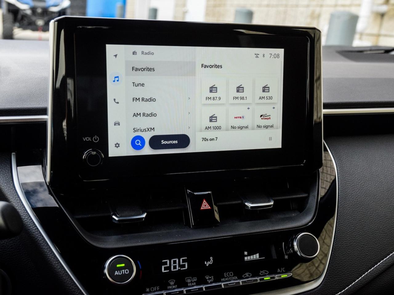 2024 Toyota Corolla Hatchback Photo