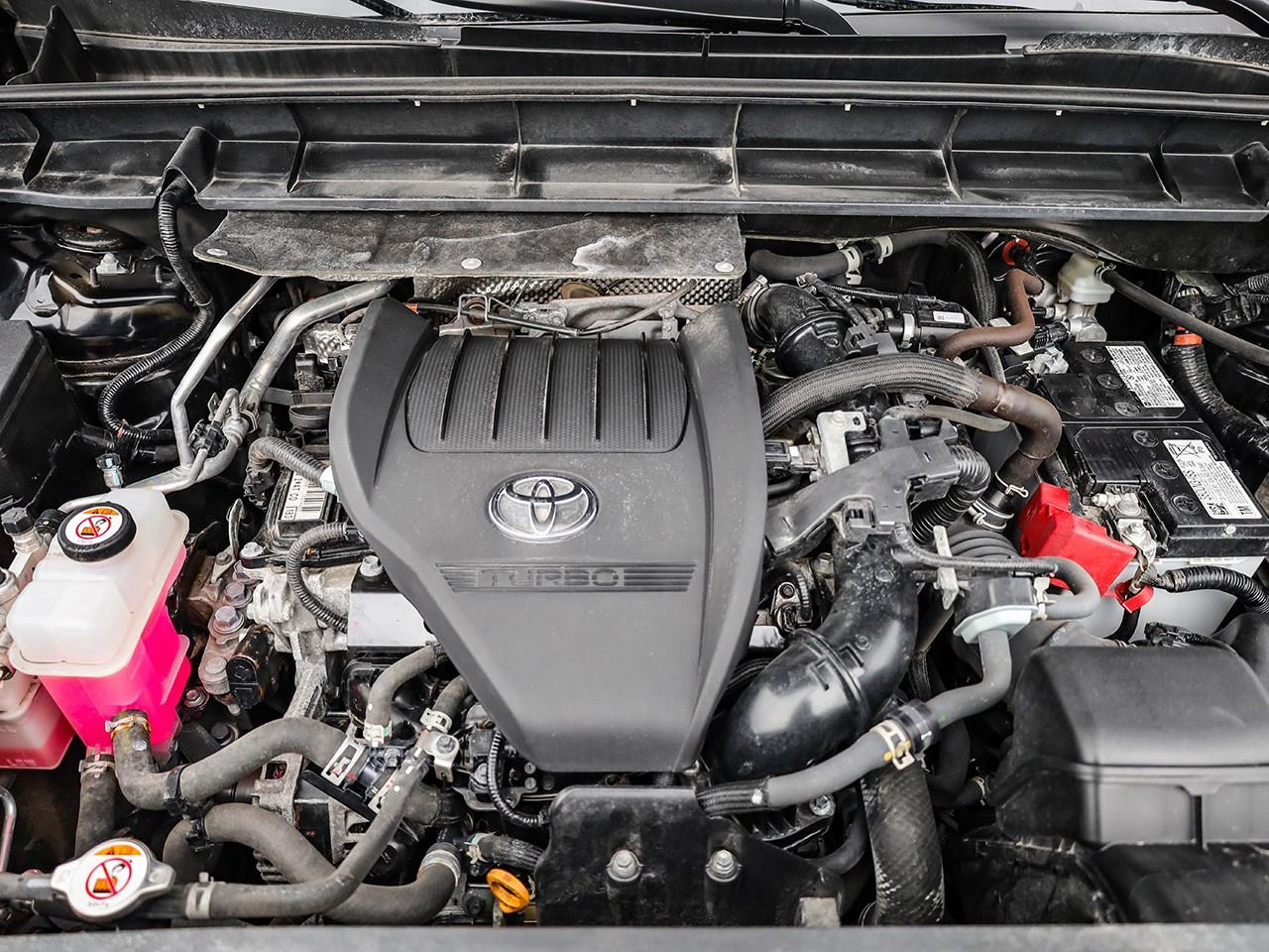 2023 Toyota Highlander LE Photo4