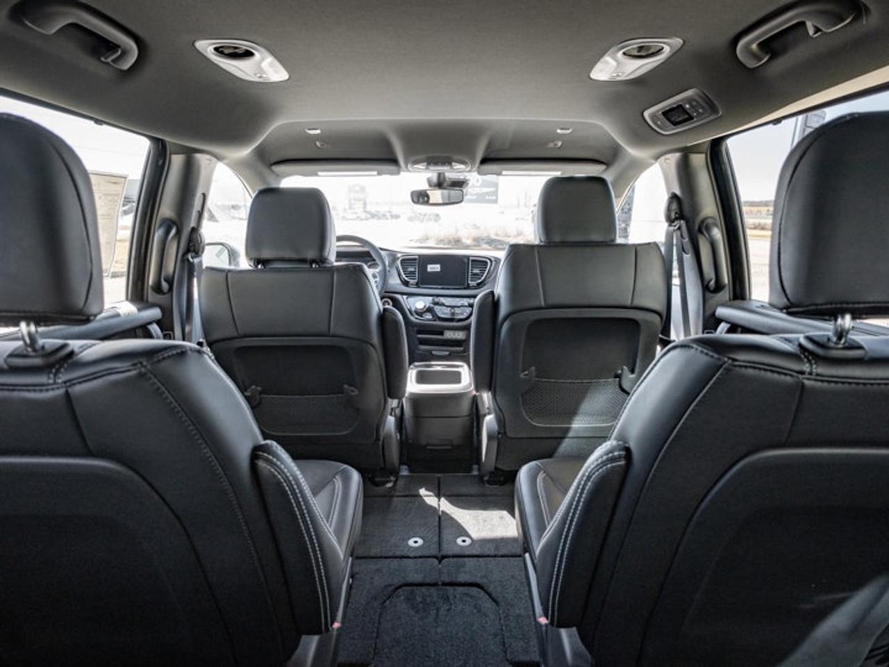 2026 Dodge Grand Caravan SXT Photo