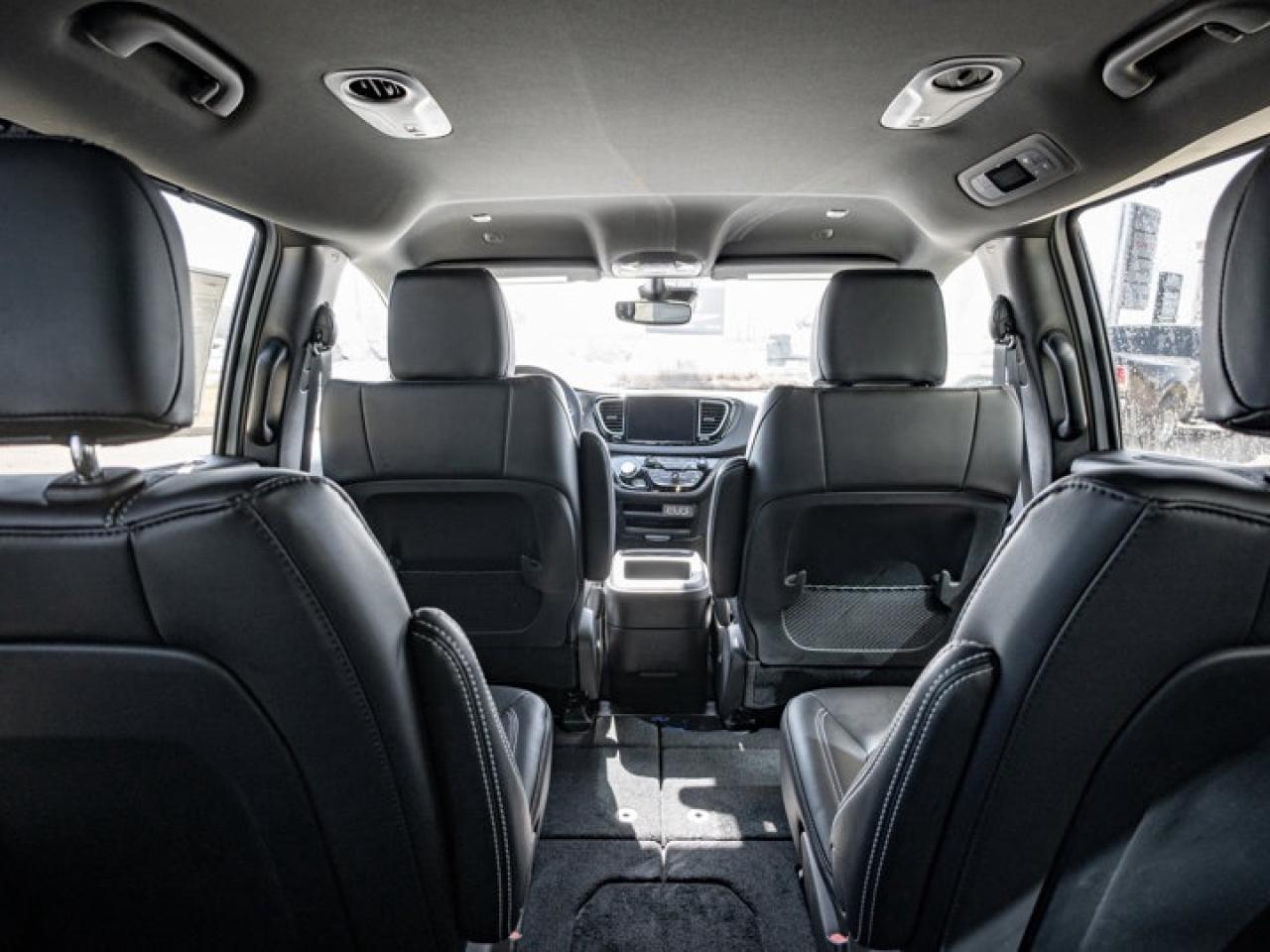 2026 Dodge Grand Caravan SXT Photo