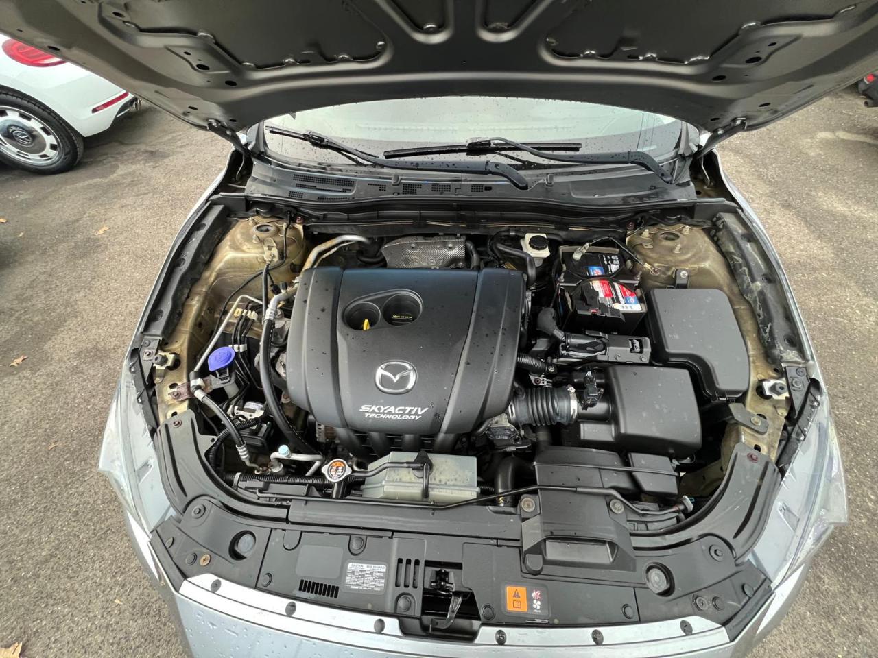 2014 Mazda MAZDA3 GS SKY Photo